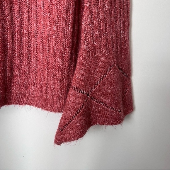 Flick Slub Ribbed Fuzzy Soft Bell Sleeve Coral Sweater M NEW - Picture 9 of 14